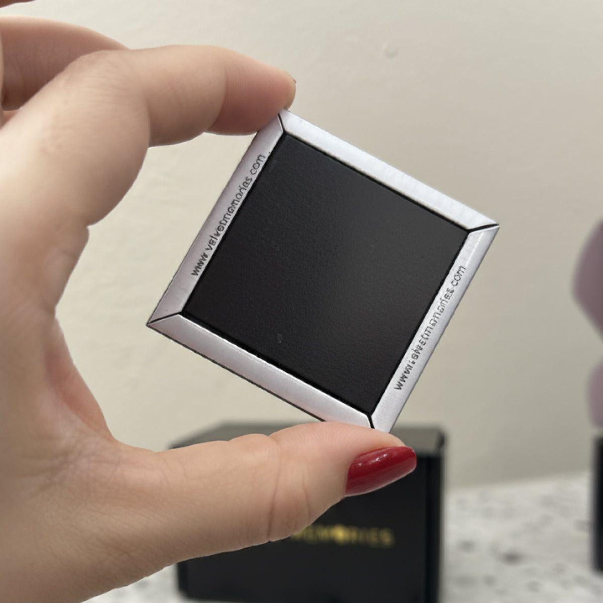 18 Decorative Magnets