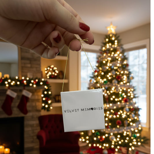 6 Decorative Ornaments